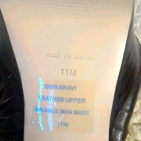 Bundle and Save Guess Platform Heels - Picture 6 of 6